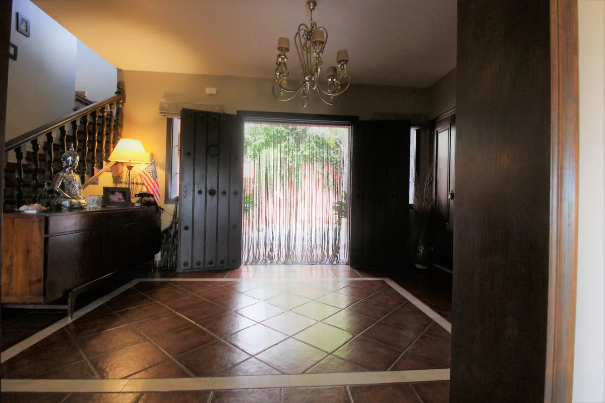 82d6a5ee-29a9-4c6a-b4db-8ae3d8ab89d4