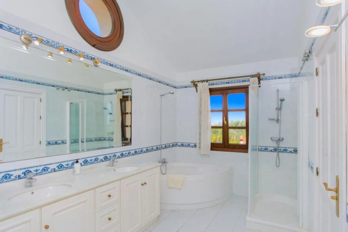 7221bfd0-b128-4eb1-bf7a-fb19fb0e9f0e