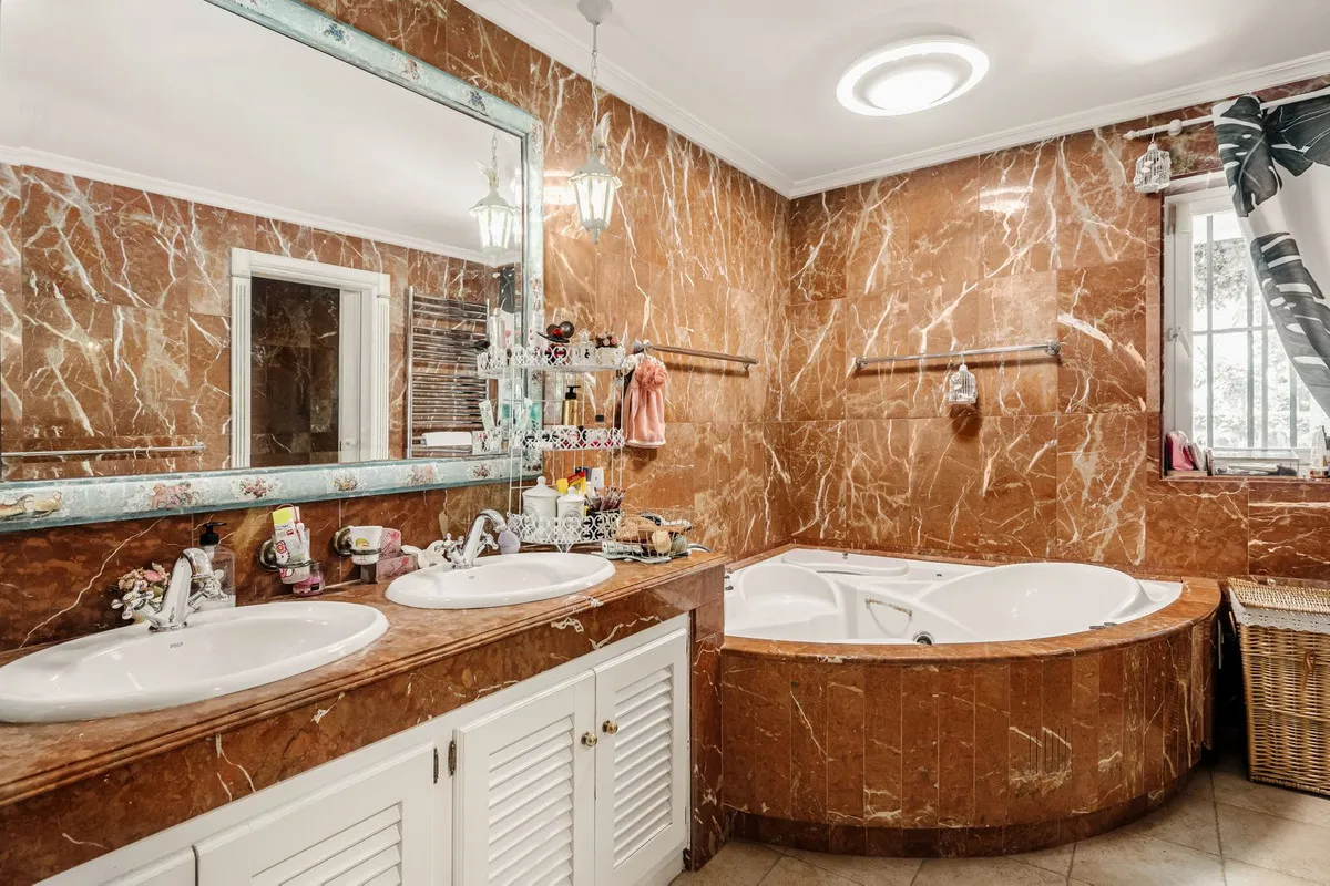 1d9ea3fb-06df-425b-89c2-bd8f8f851fc4