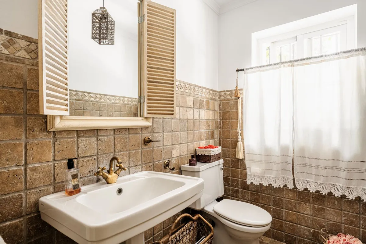 e00ff51d-35d9-4077-b39f-46cacc5aa18a