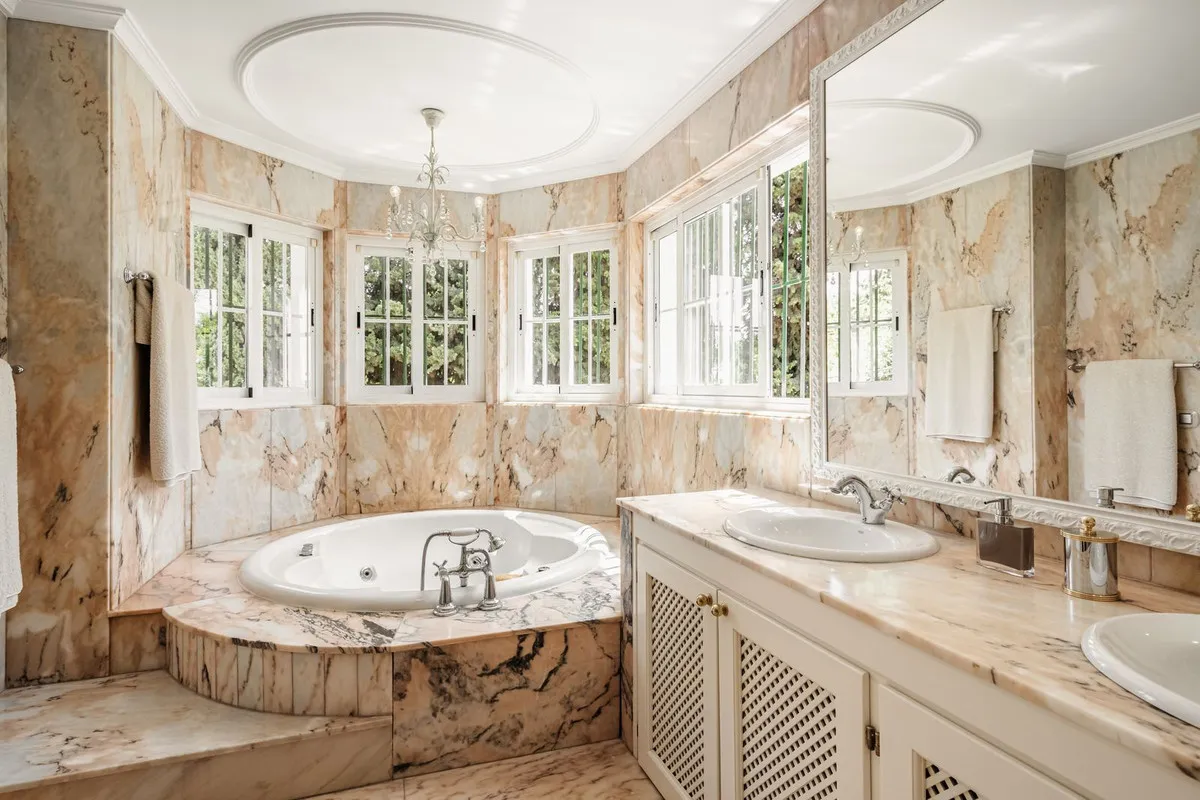 e8587846-4768-48cd-bf88-0791b468b1fe