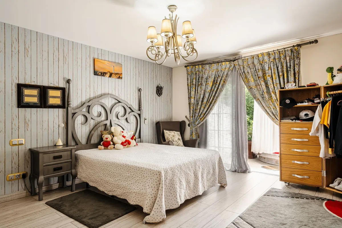 f3f64adb-15a0-442d-ab52-6cab491f1ca4