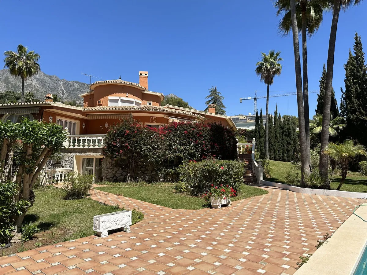 c39510f4-c79e-488f-8bb0-6454a3759a9a