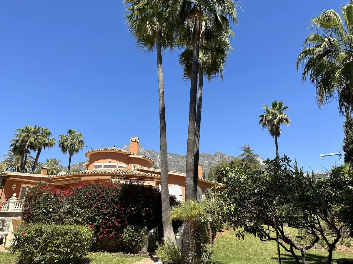 e0adf6c9-c698-477f-96f6-f50cf0fe71d1