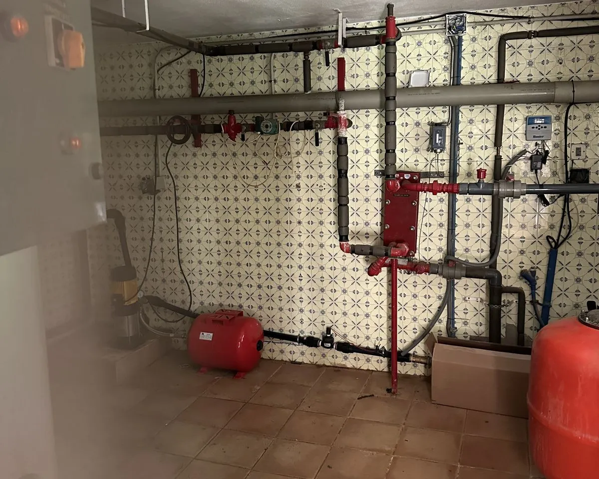 f49d113a-34e6-466d-bcd8-877cf9e0a9a3