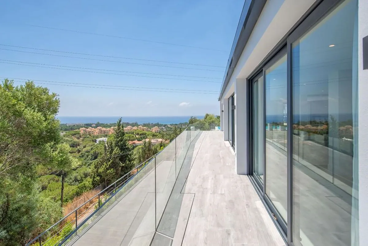 4e6f0840-3f90-433d-8e77-48139c6a6f36