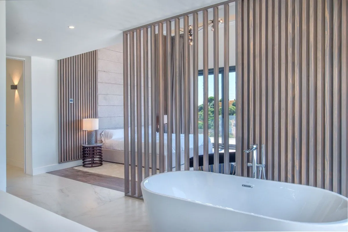 598c2451-92eb-4d9e-a733-9927f05c0054