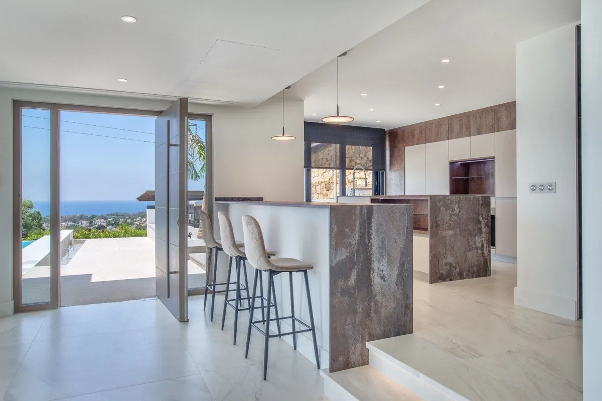 8d40a701-839a-431a-9784-47b706773f8a