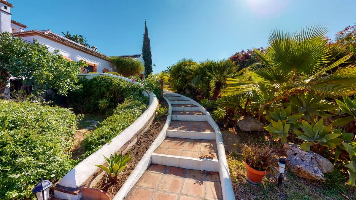 4c7cbe49-1a19-40c6-8d34-056d572b552c