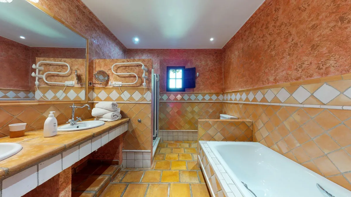 4de5670b-e1d6-47dd-99fb-d7de85128386