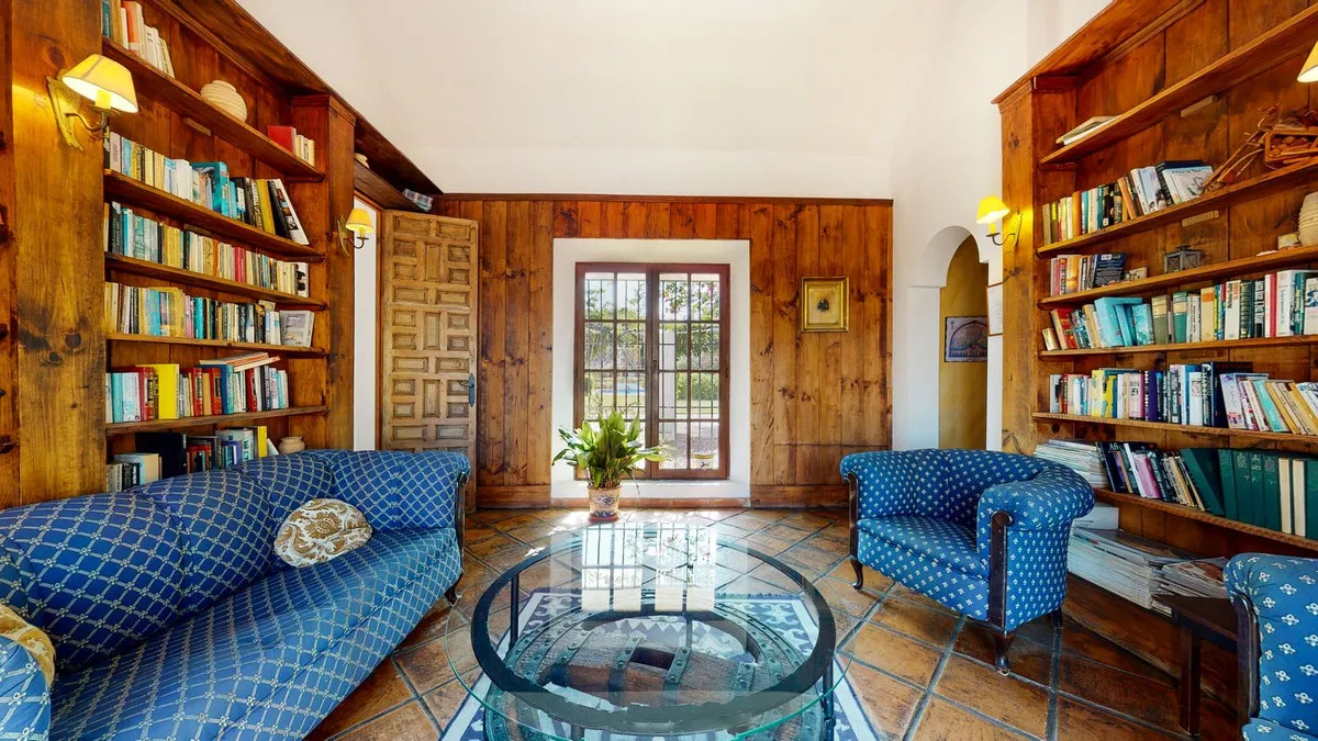 8b247907-c48c-4303-822d-20488d5379eb