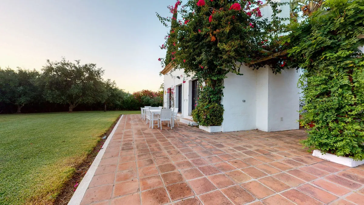 950ddf5b-bc74-4d39-8476-4fb3b442c0e1