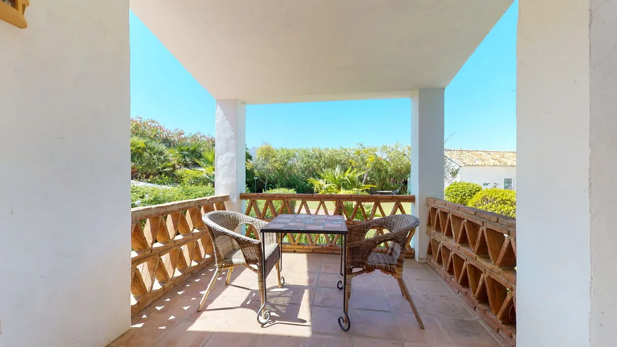 d704a3a5-1d19-49a0-91b0-8259aab940ab