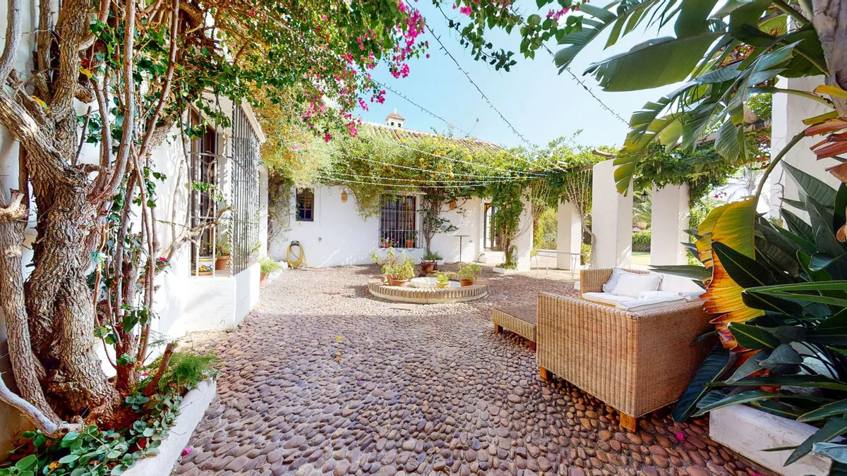 d90d7d32-eb70-434c-9e97-188ee3bf61ab