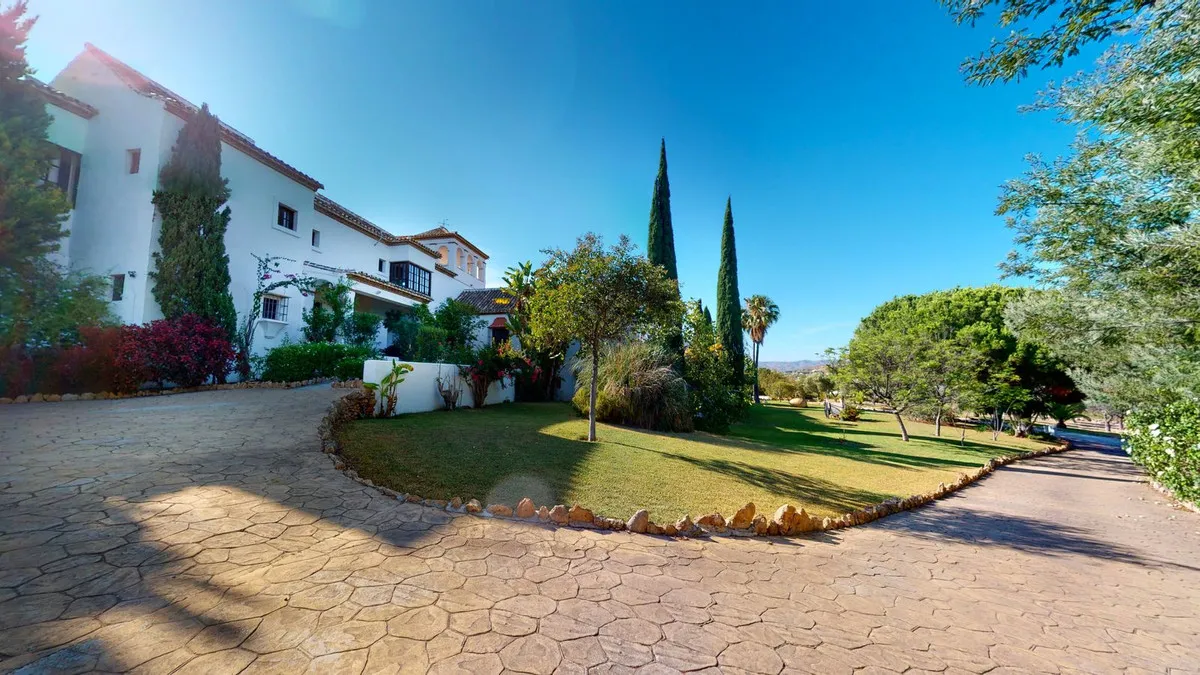 dcf5809b-1d37-49c5-8f7c-696569f9764a