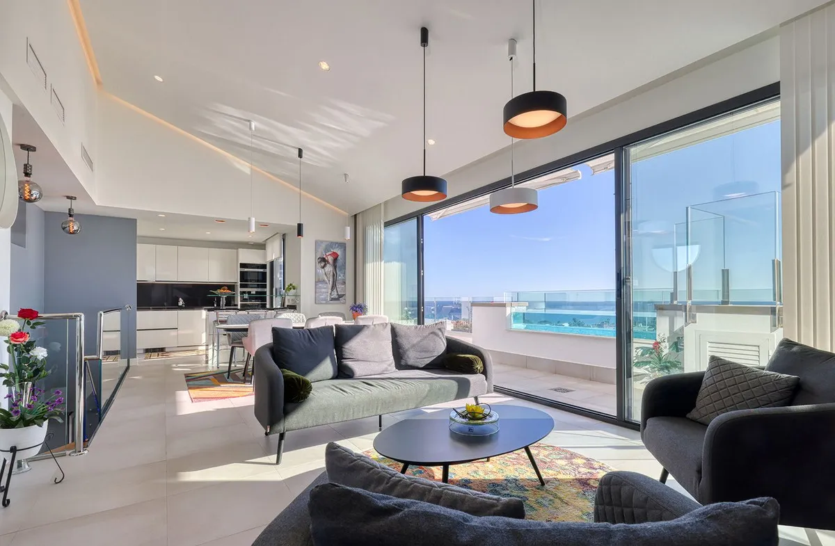 456a9cef-c71c-48f6-87b3-442e565bf54c