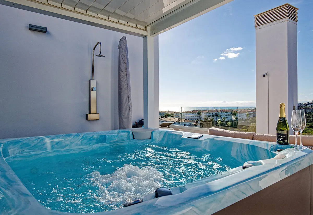 703ca93a-d394-44cb-bc58-0a89cde8df37