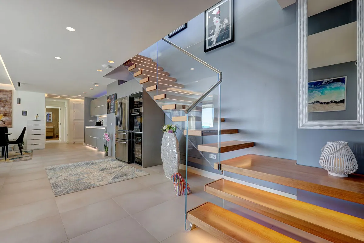 ef418918-6798-476a-b118-e1ef1eda677f