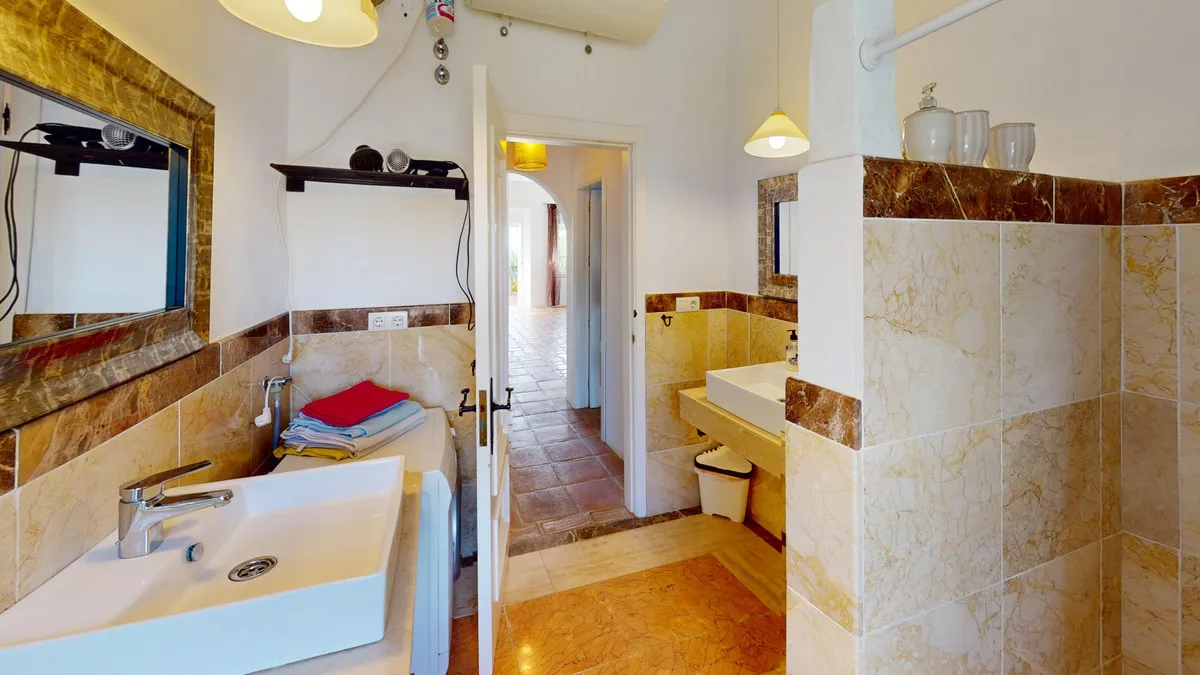 b990a7a0-36a4-4ac0-8d6d-bc59241b3e01