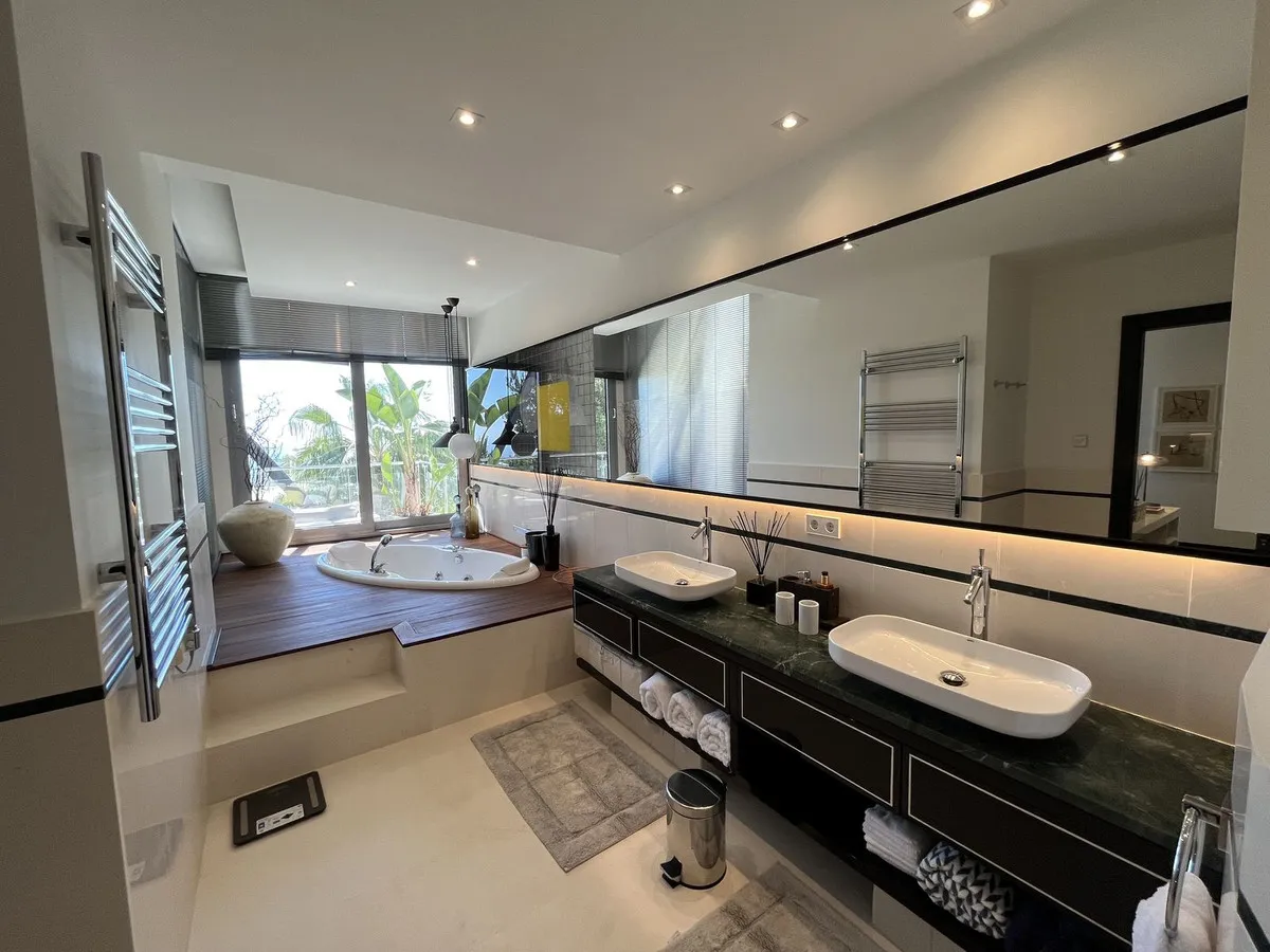 26725209-fdab-488e-ae66-a67198a7326f