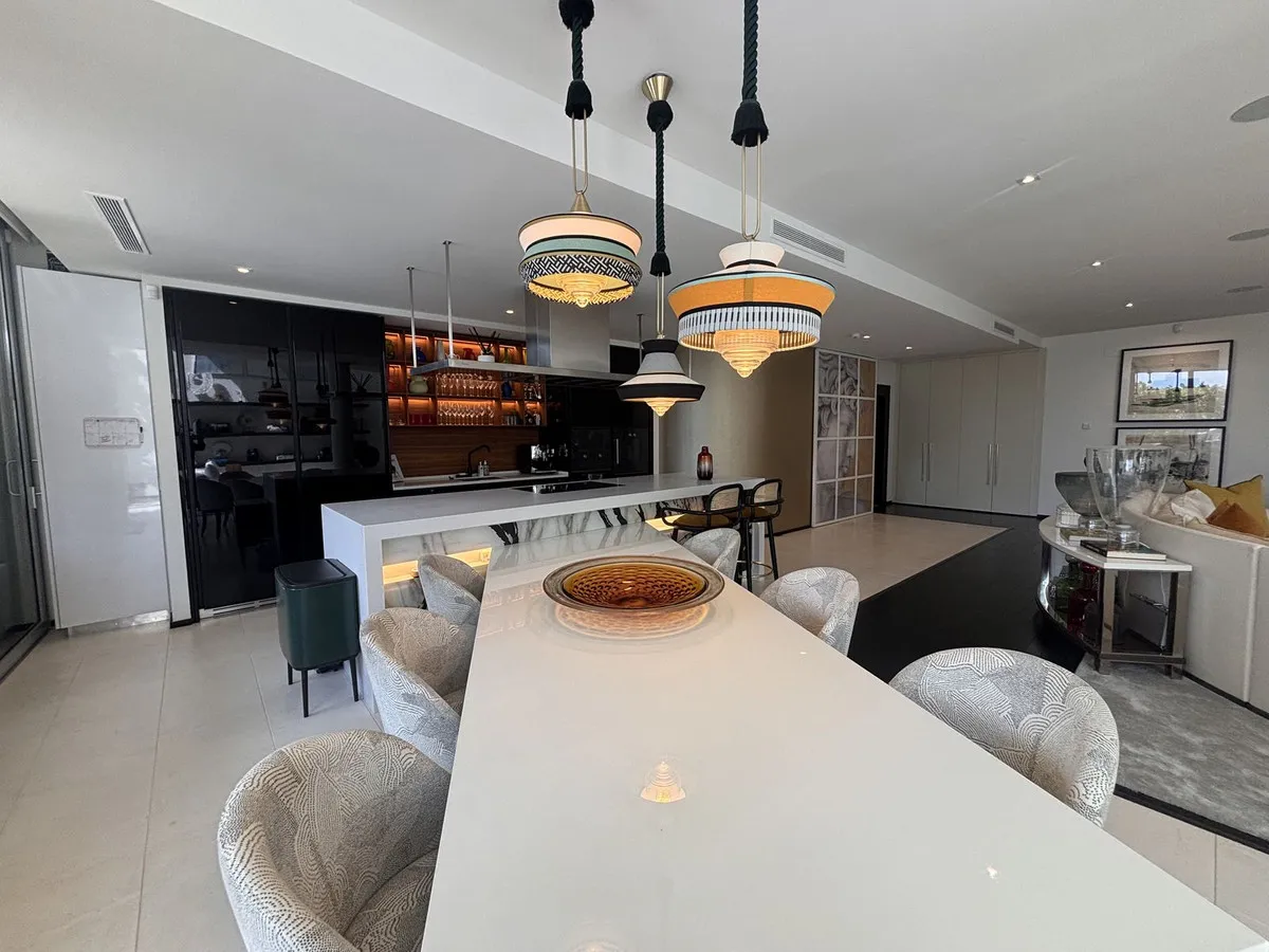 bb8a1535-fda8-44db-95ae-030ee4027546