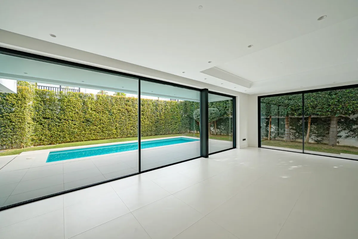 0f7da77e-73c2-428e-815c-f83328271179