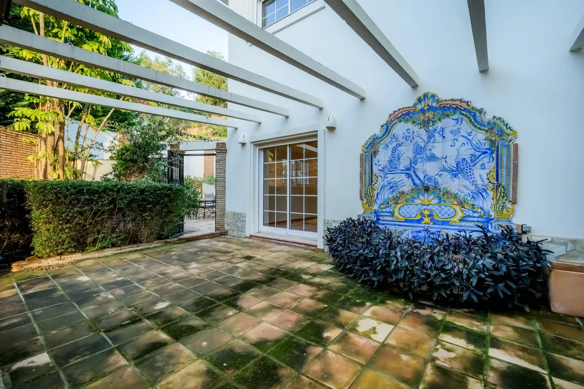 64922d97-2e8c-44a5-aa4c-be425c8fd3d3