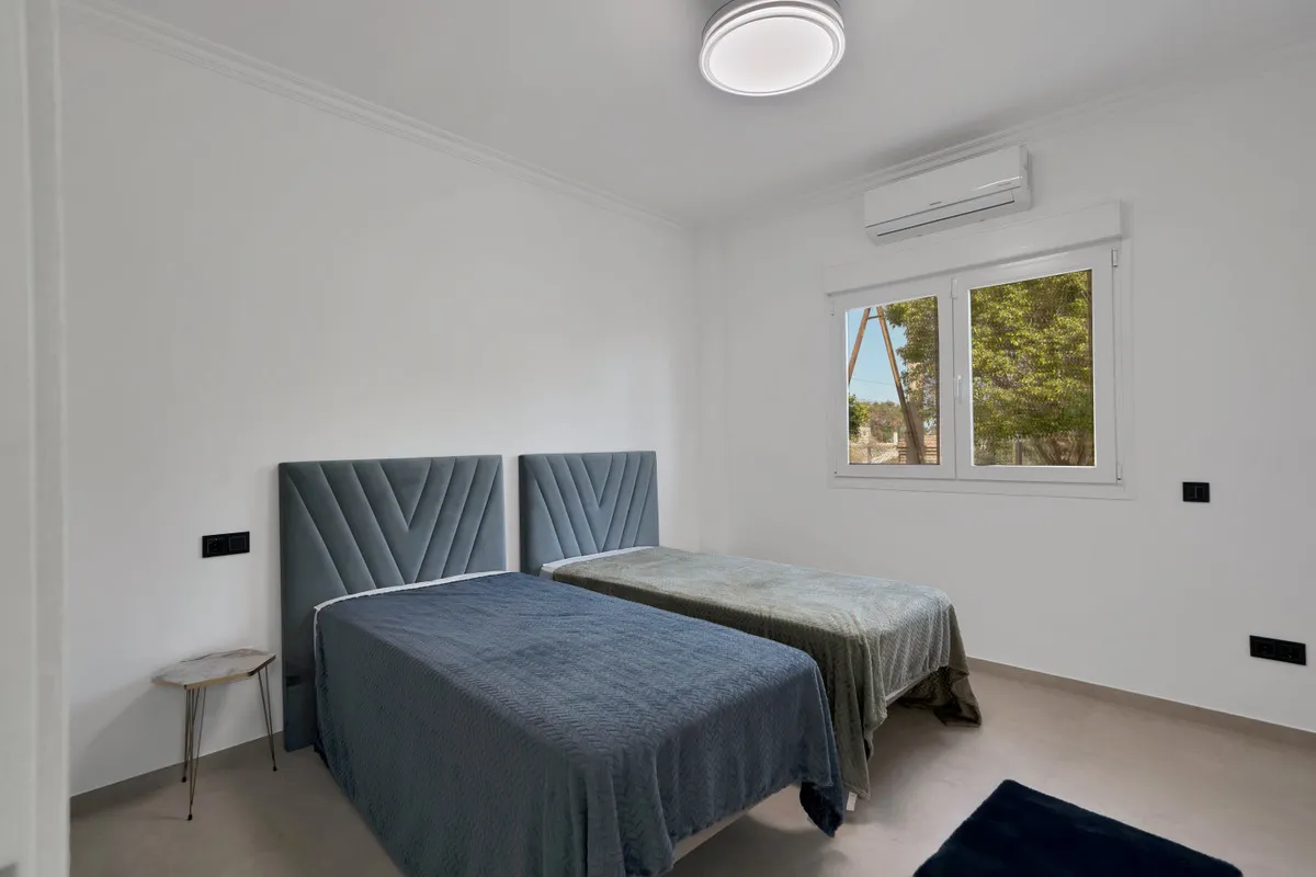 205332cf-1725-4ebd-825e-e419383f74f5