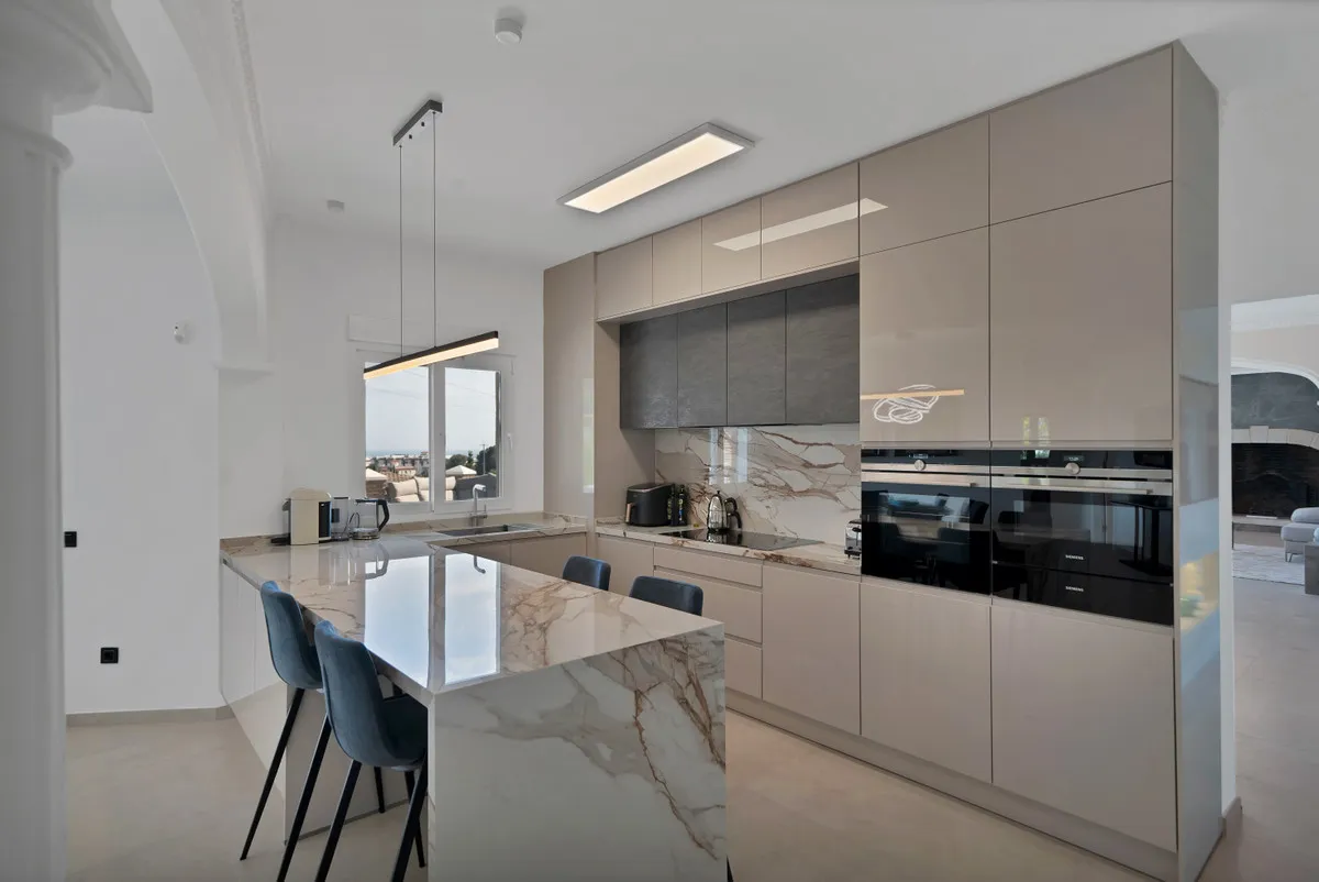 76b7e6ec-8371-423d-bfce-b61cd51bd02b