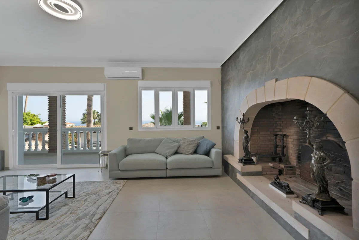 c7e0d50e-dca4-4e62-a9d2-34fee3f68b2d