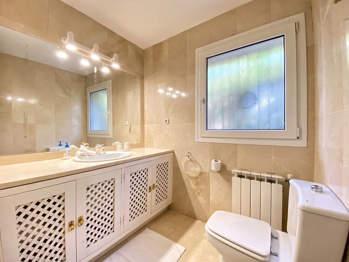 2f616f11-4e5a-4e9f-a970-353d85fd38de