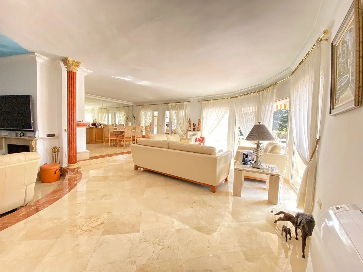 c7d4e308-31a0-430f-a464-a0afe30811bc