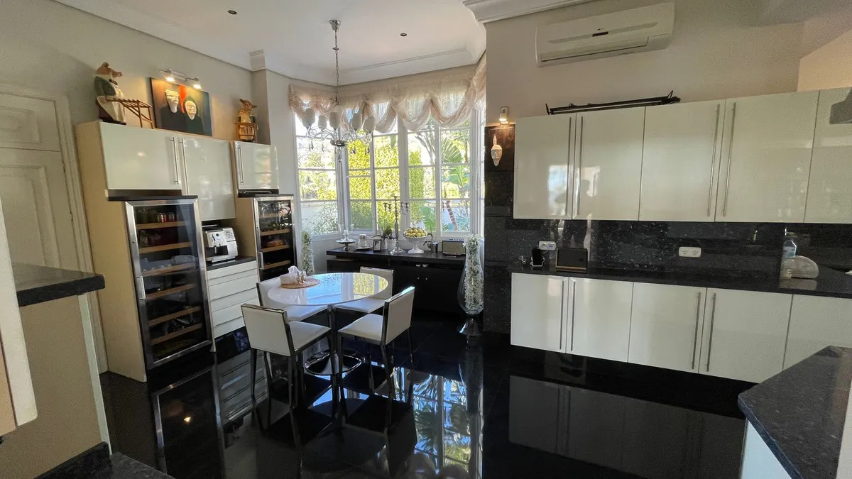 35982f33-e7c4-4353-9184-3005bf6bc990