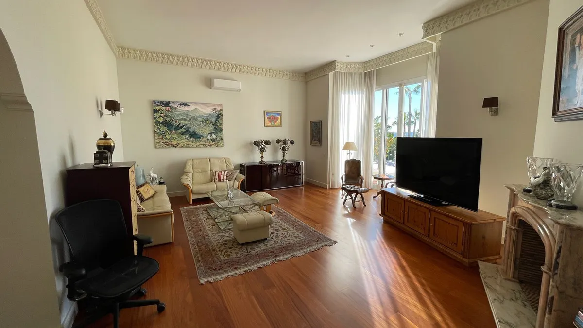 d91dbf8f-7143-4023-b57d-007d8d3fb8e3