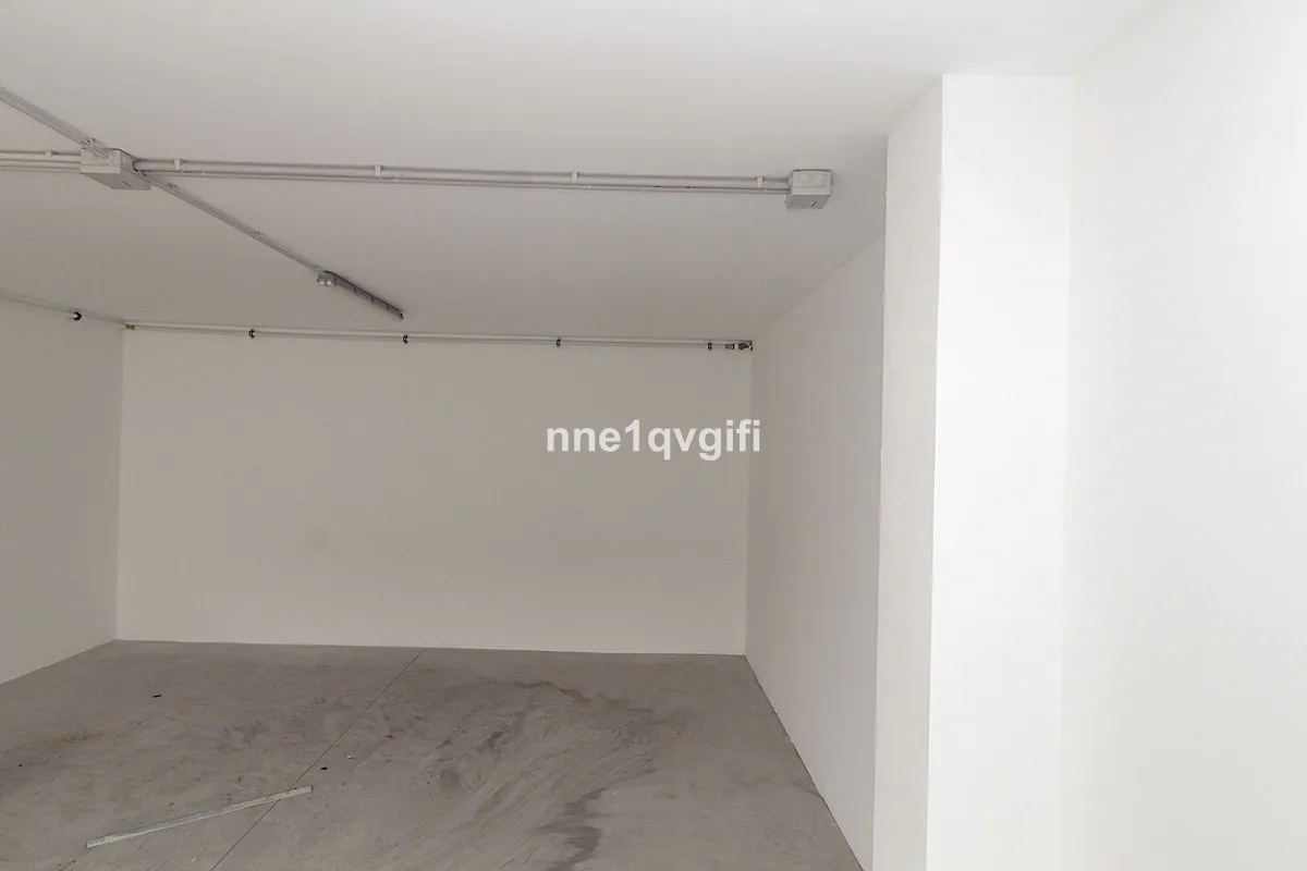 e9440979-7e4c-4f2a-b57e-8415a3e6b833