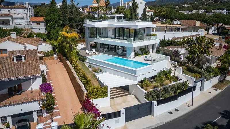 8832c3e5-7402-4e6c-8b65-57a293aa207d