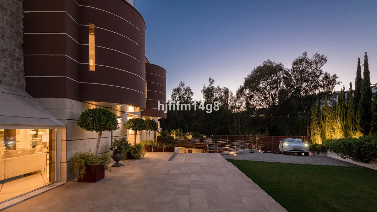 730b5779-27a2-466f-a954-daa31dd2d263