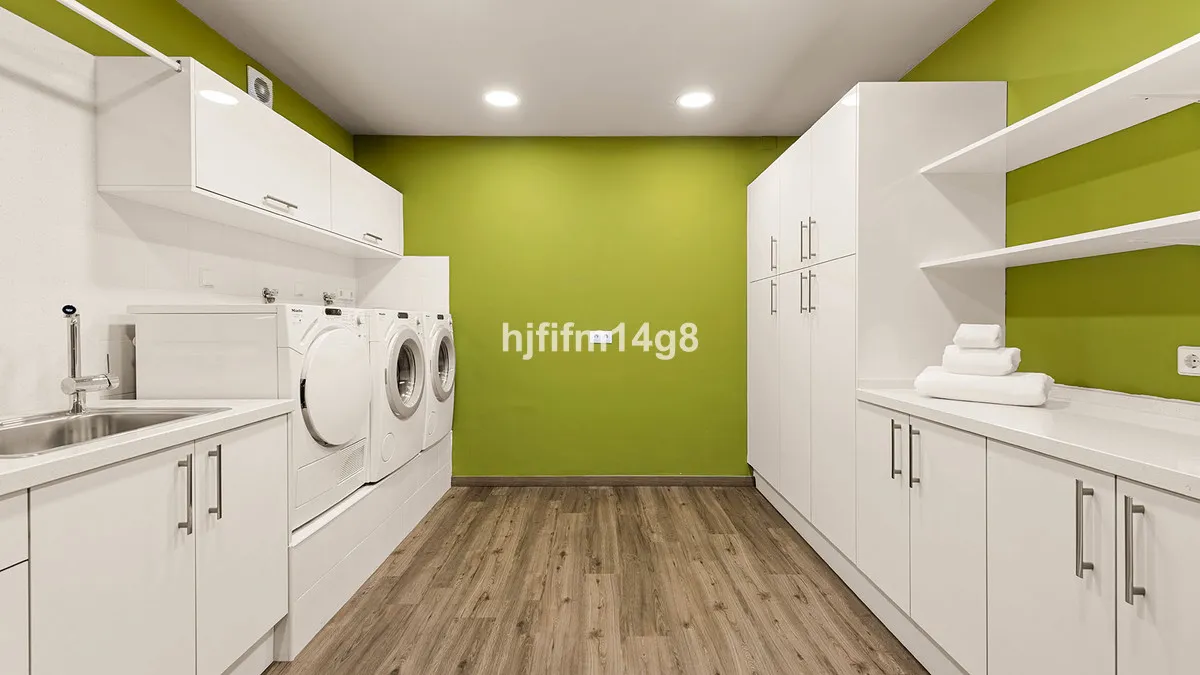 e3f0b3dc-a929-4a9b-bfe1-090721ae27ae