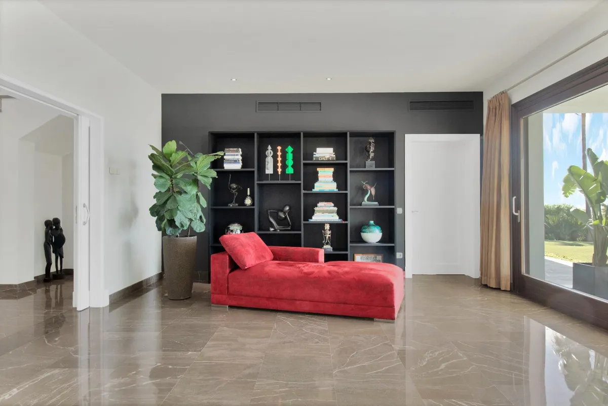 0e59971c-2cc6-43f9-960b-6d5f21182206