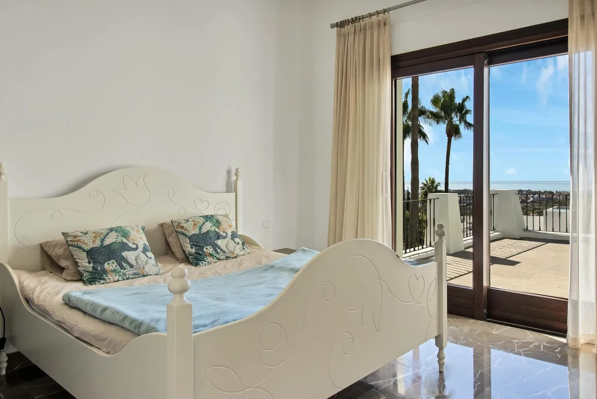 113f6dd8-2e39-4d03-bea2-e243db7e4e65