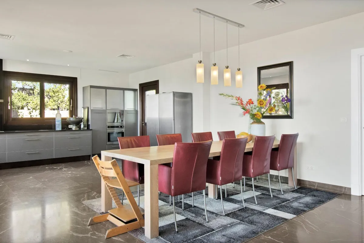 293d6e86-4ad2-40b6-8e0e-4dc3d1636d97