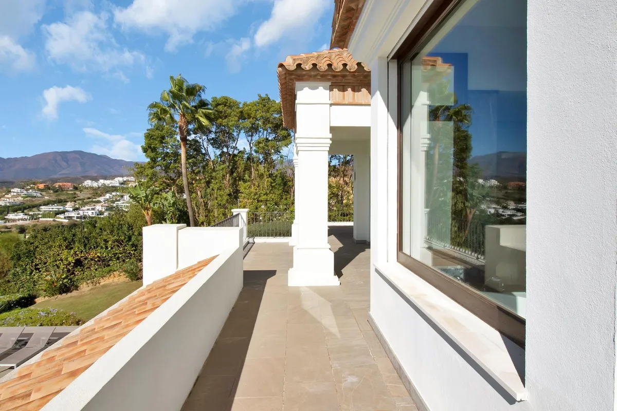 40cf97d8-84bc-4283-82c4-1b998332b33a