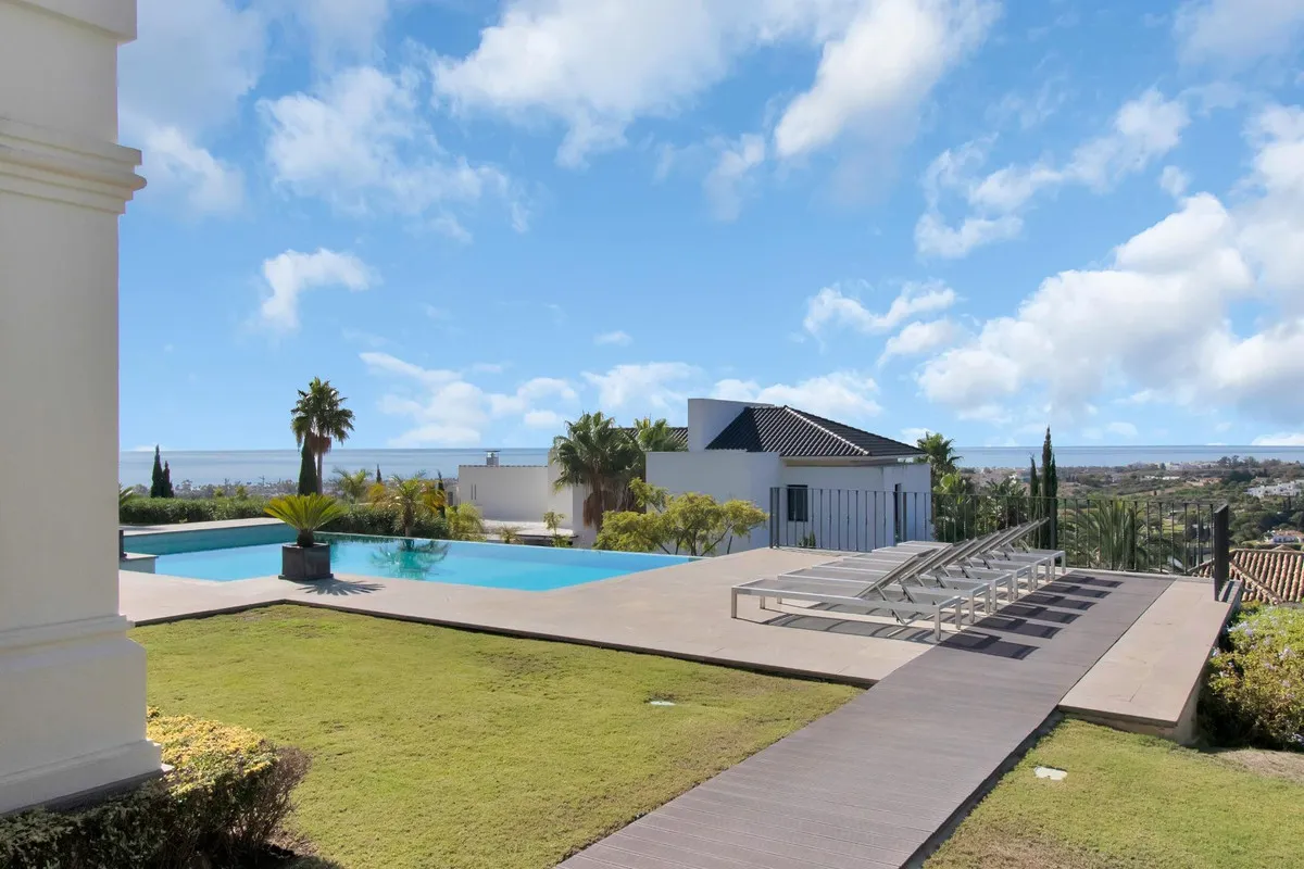 5a5f9d6a-9747-4f95-bf99-7d2027a8af79