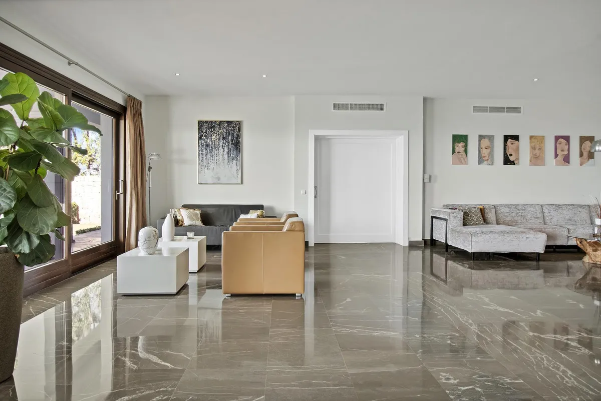 5fc2da00-9020-4fa7-a0fc-1618452a058d