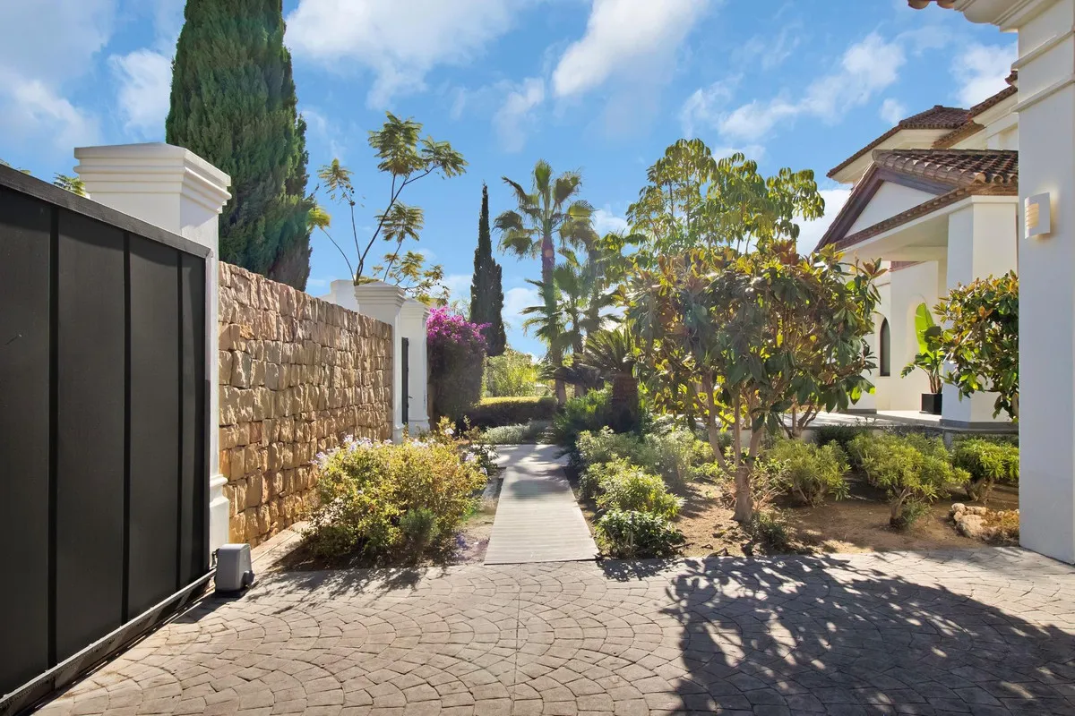 78066e3e-7839-4c9e-bdc5-d992e8ad1b2c