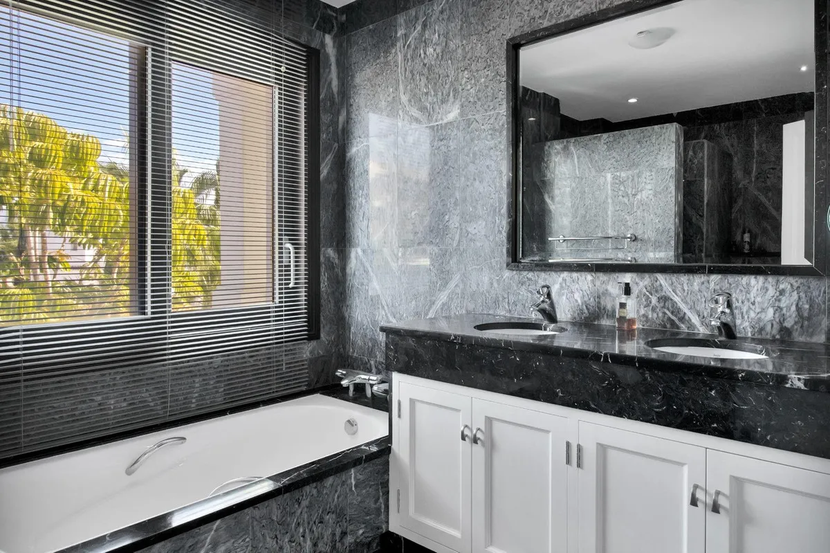 8beeb75f-bde9-4ecf-adec-a6d42d78684a