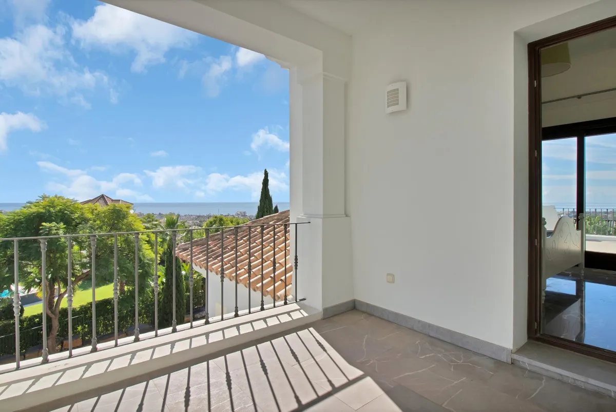 ba872895-57b0-4cc9-b5ac-b873ce6b4fff