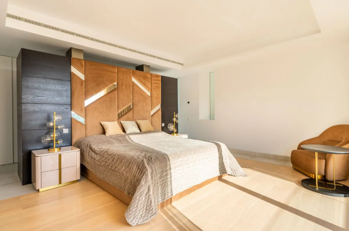 81f9e7b5-9f79-46ec-bf86-a7610b81c87d