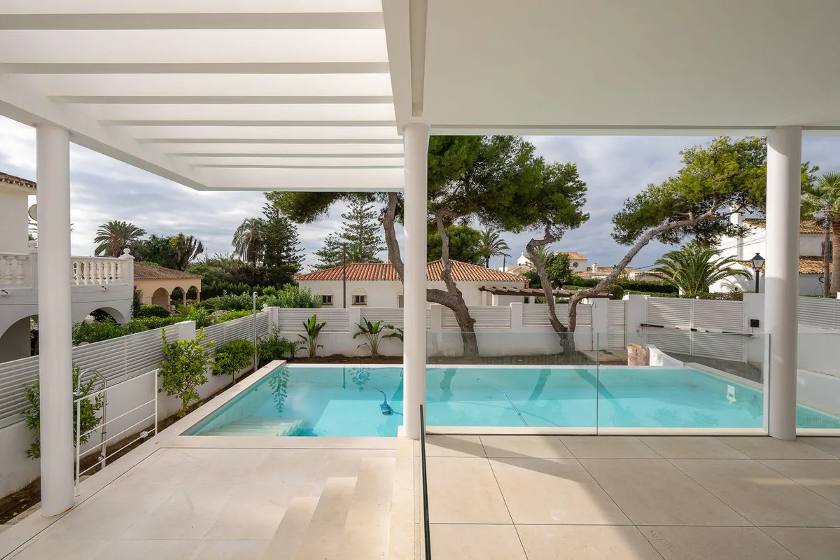 1e8ae7f0-32ce-4731-8bce-2ef456fe127f