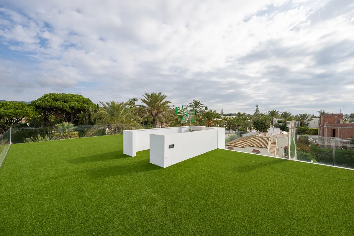 4b4cdc3c-45b6-4f46-a8b6-385e79db047a